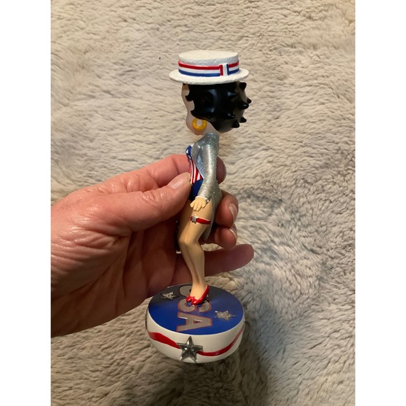 Danbury Mint Betty Boop Star Spangled Betty Collector Figure 1999 Vintage - Picture 3 of 8